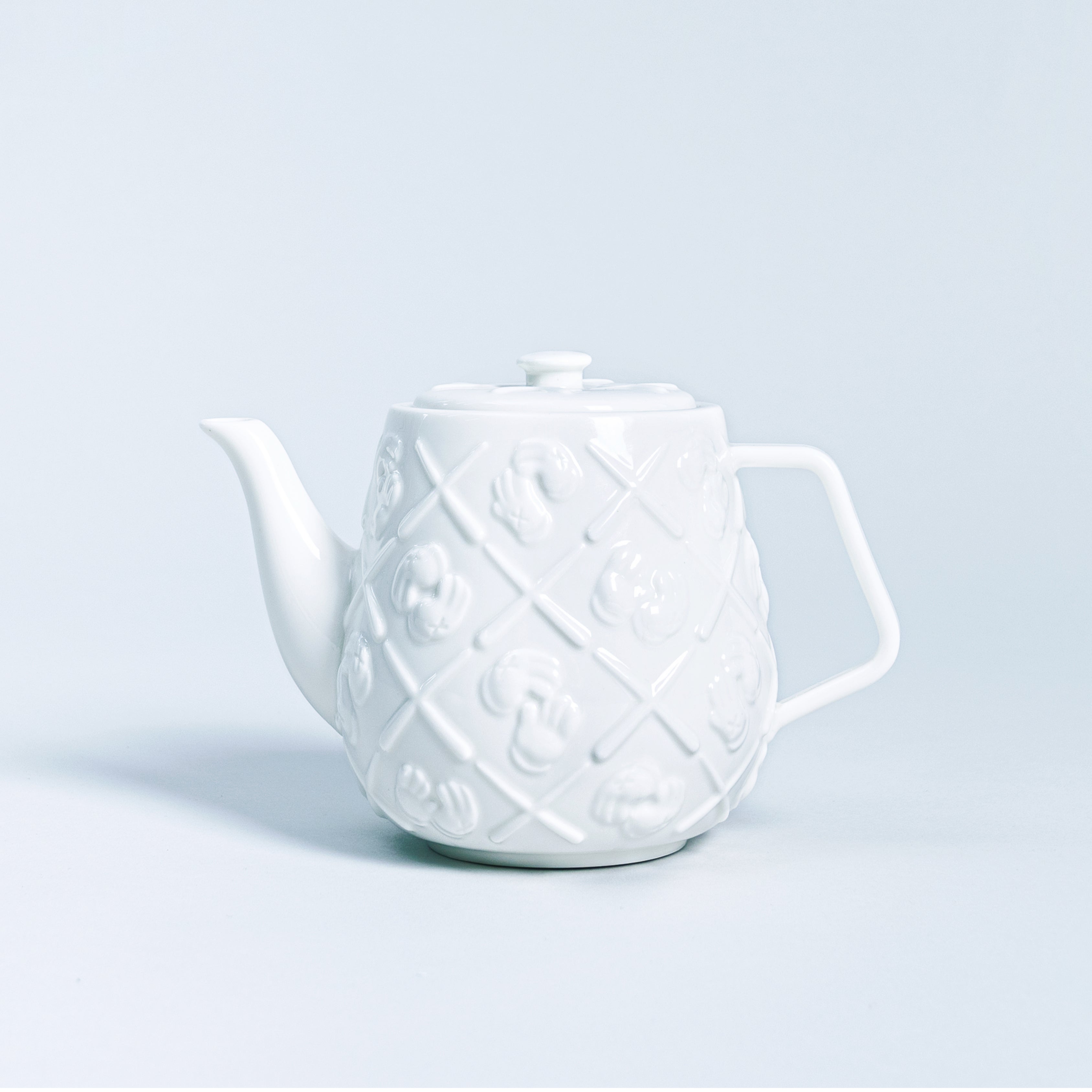 KAWS Teapot (White) – DDTStore