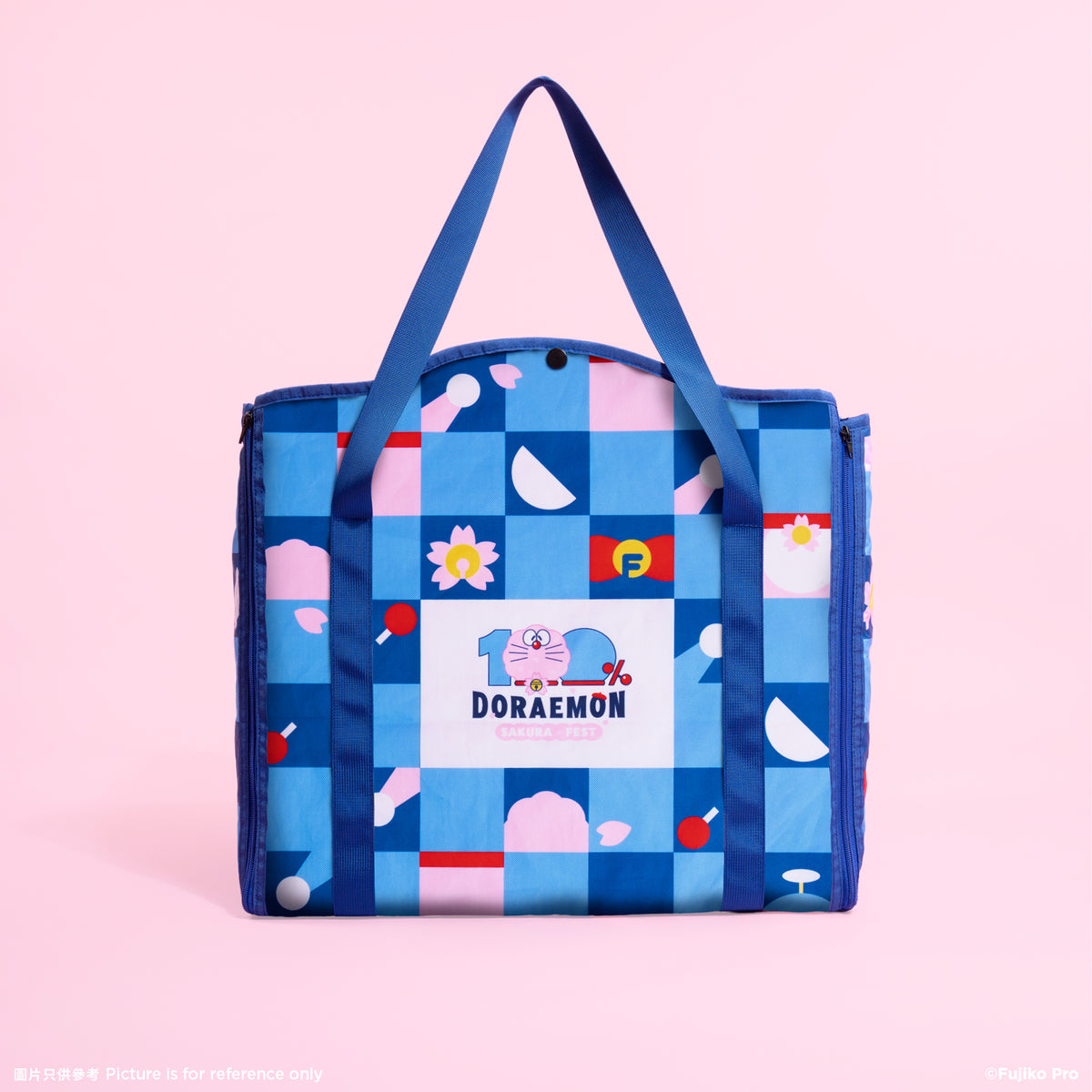 ぬいぐるみ・マスコット 100% DORAEMON SAKURA FEST Doll Carry Bag Pre-Order】100% Doraemon Sakura Fest – DDTStore