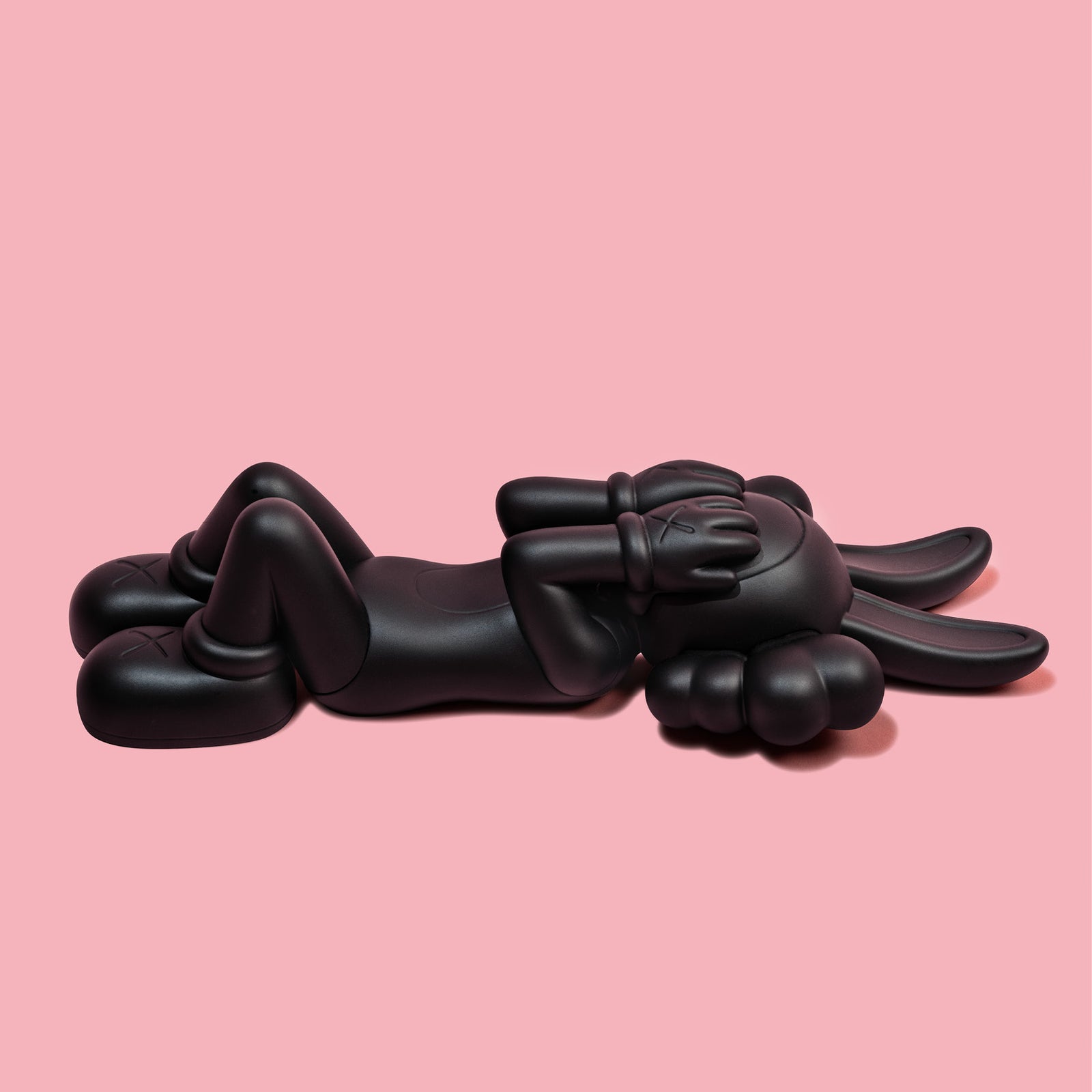 KAWS:HOLIDAY INDONESIA - Figure (Black) – DDTStore