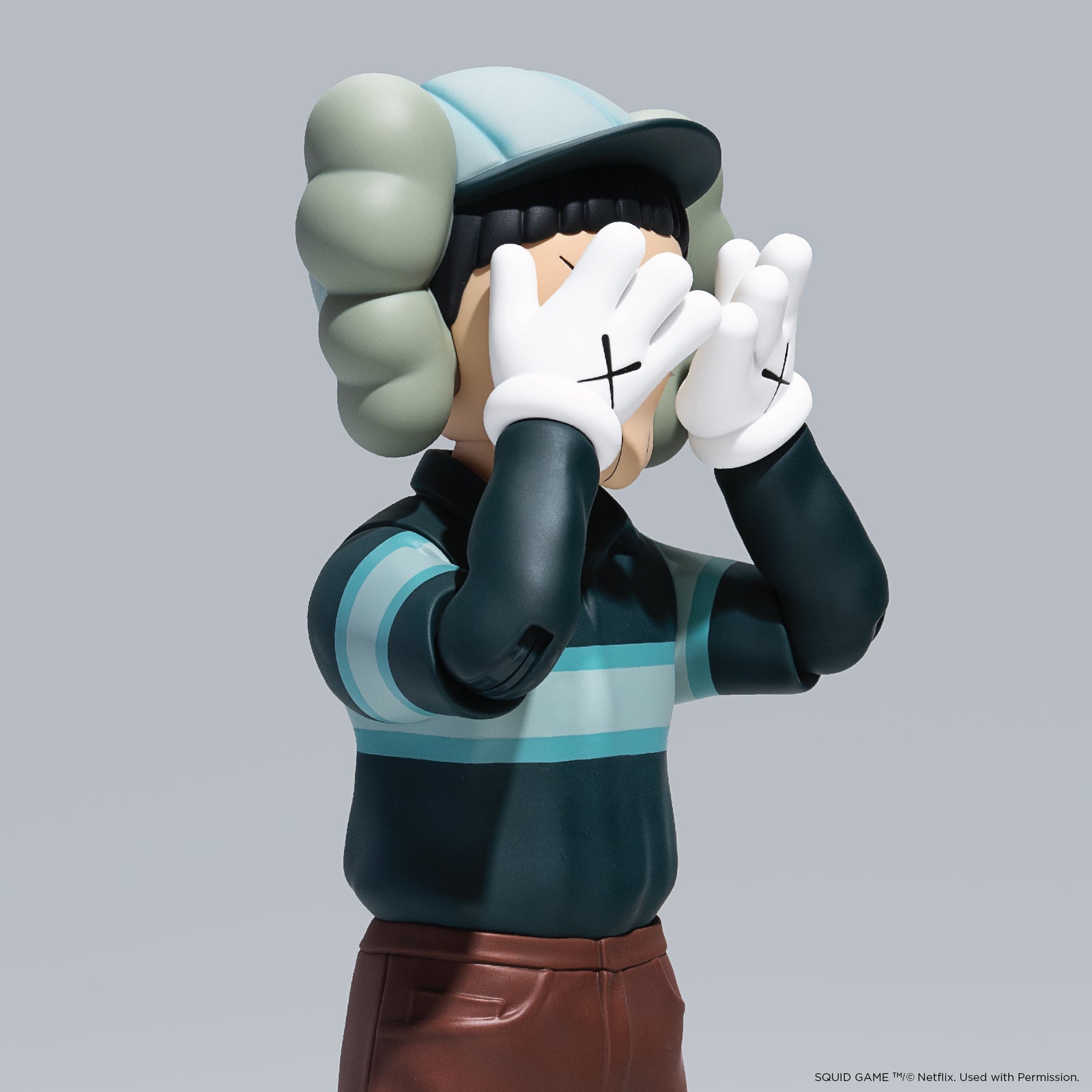 kaws チョルス Chul-Su Figure Coloured イカゲーム KAWS CHUL-SU” is here to celebrate the high anticipated