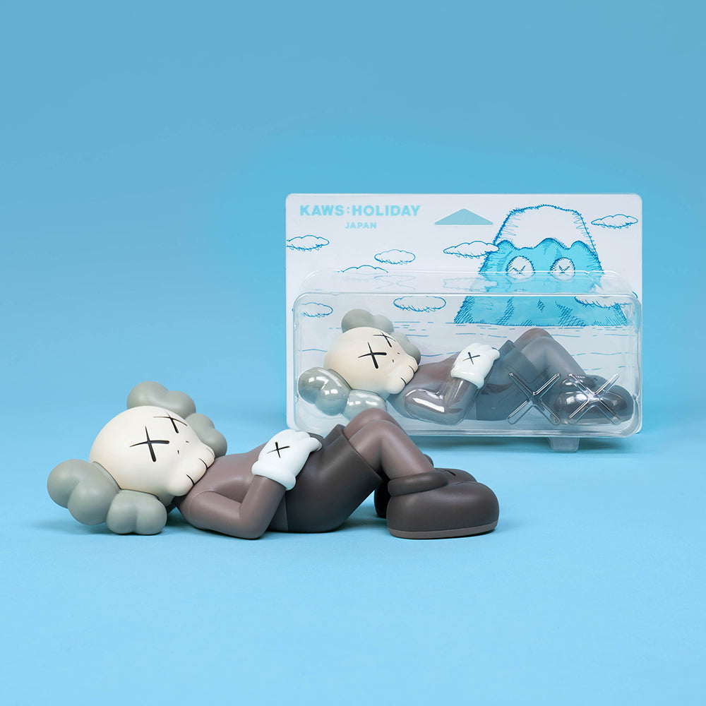 kaws holiday japan 会場限定 箸 Supreme - 会場日本限定 kaws holiday 箸 Shop KAWS Holiday Figures