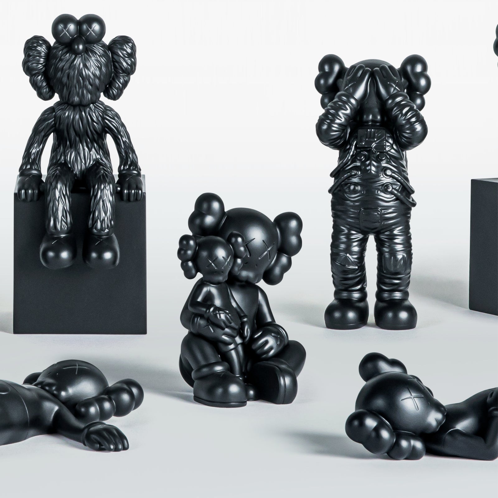 KAWS TEAPOT BLACK 1000個限定 カウズ DDT STORE kaws teapot ddtstore購入 新品未使用 世界1000個限定